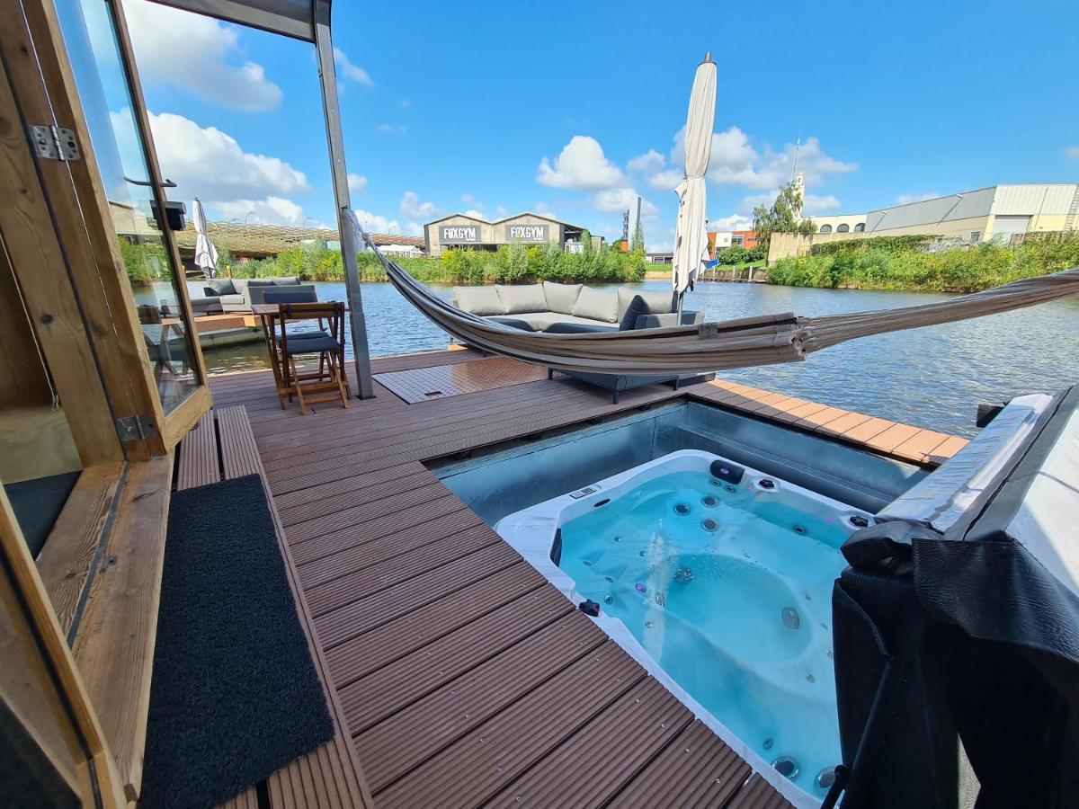 Wikkelboats @ Tramkade Den Bosch Villa Orthen Exterior photo